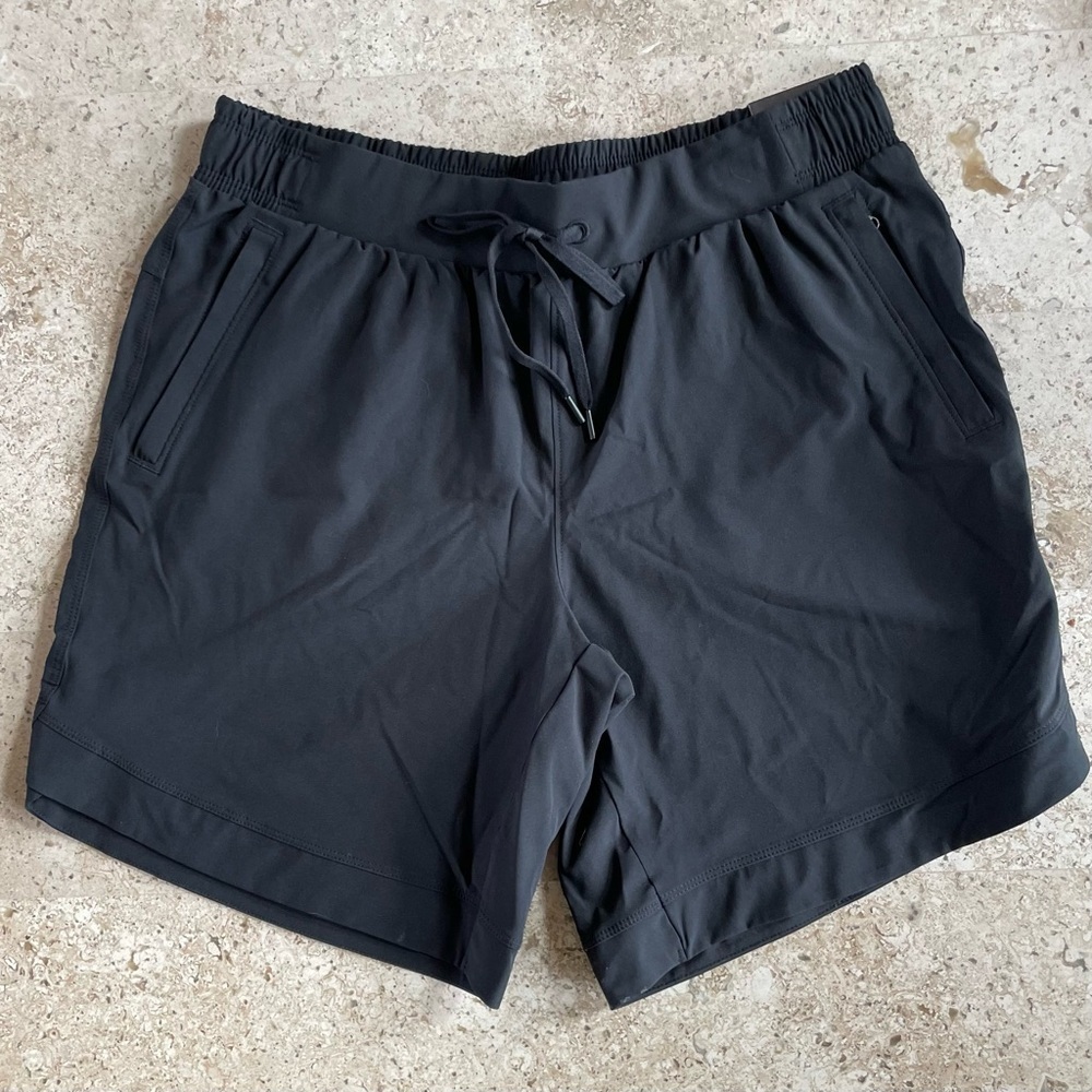 NWT Calia Journey Mid Rise 8“ Black Elastic Waist Workout Shorts with Pockets - Picture 3 of 9